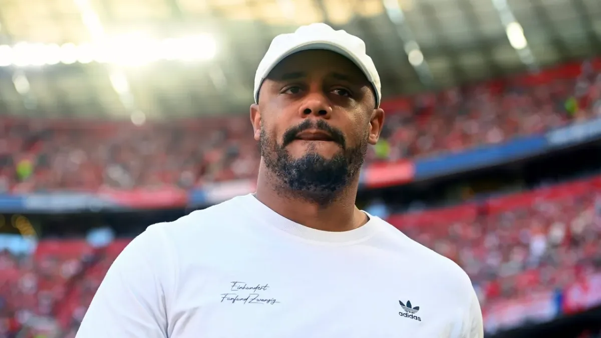 Bayern de Munique mira jovem atacante do Liverpool, mas clube inglês resiste à venda