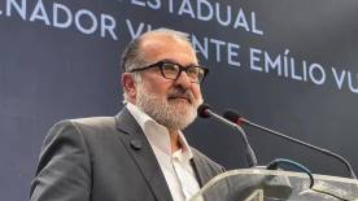 Governo planeja entregar 4 editais de leilão de ferrovias ao TCU, diz ministro