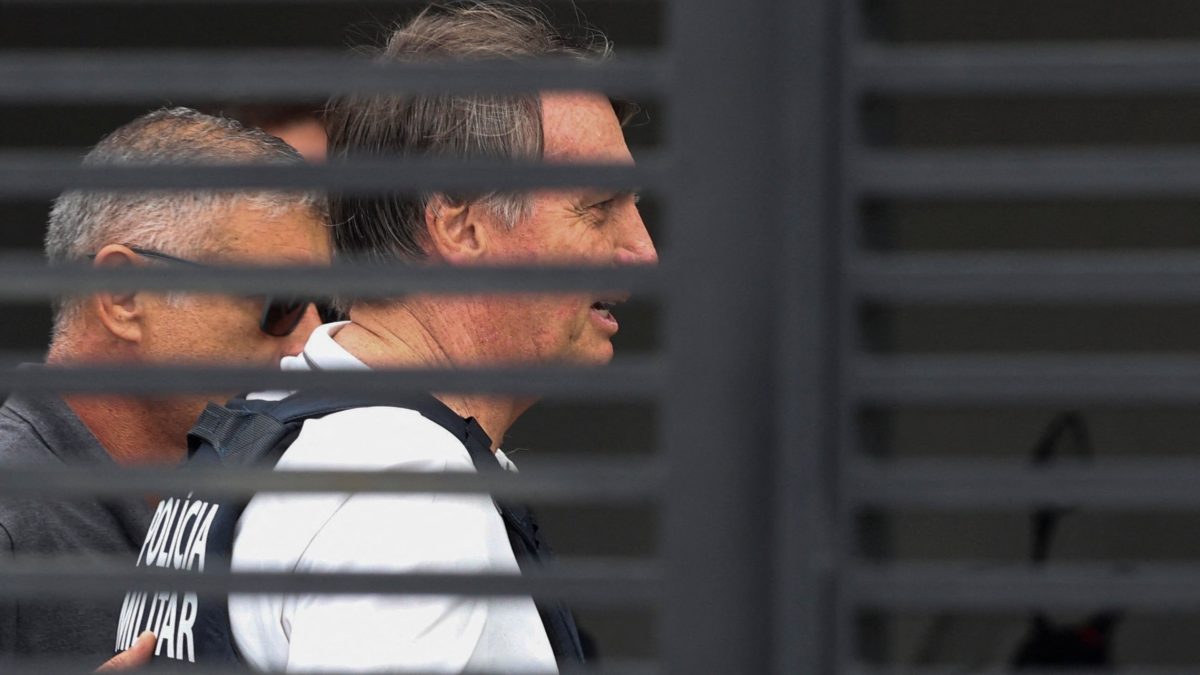 Prazo de prisão domiciliar de Bolsonaro termina na quinta; prorrogação depende de Moraes