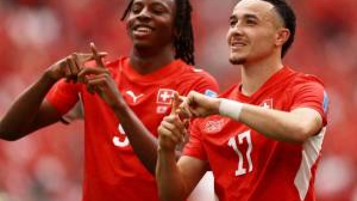 ASSISTA AOS GOLS: Suíça vence Canadá e garante primeiro lugar no grupo da Copa