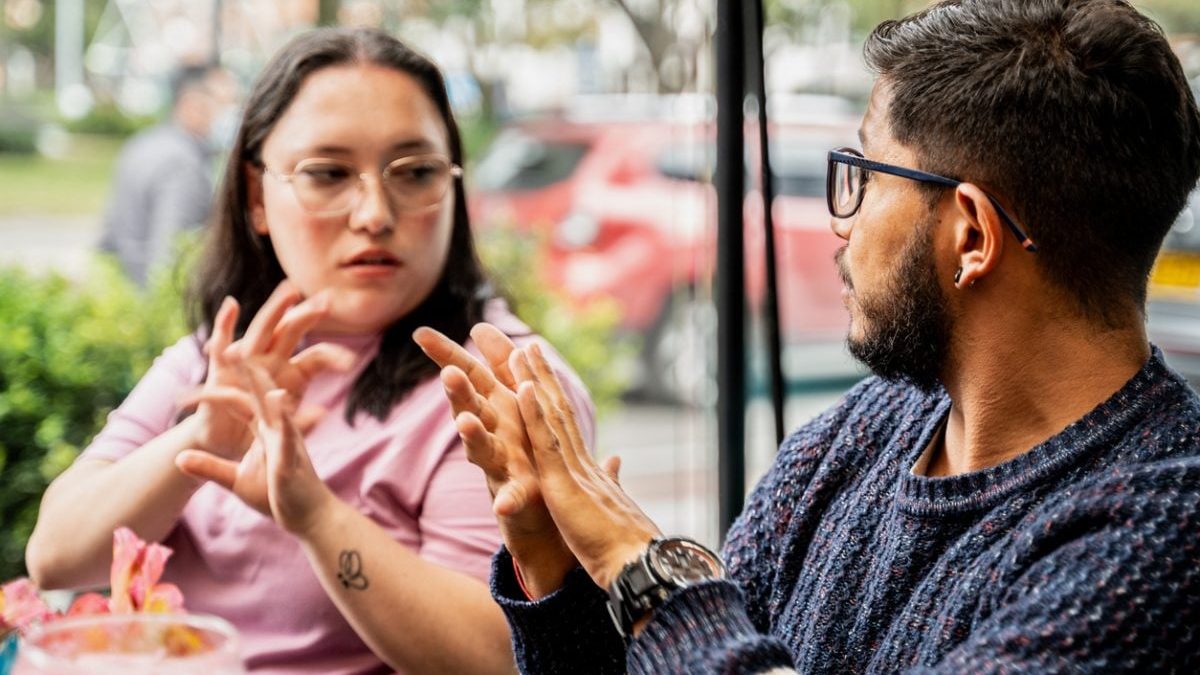 Candidatos surdos cobram reconhecimento da Libras em processos seletivos acadêmicos