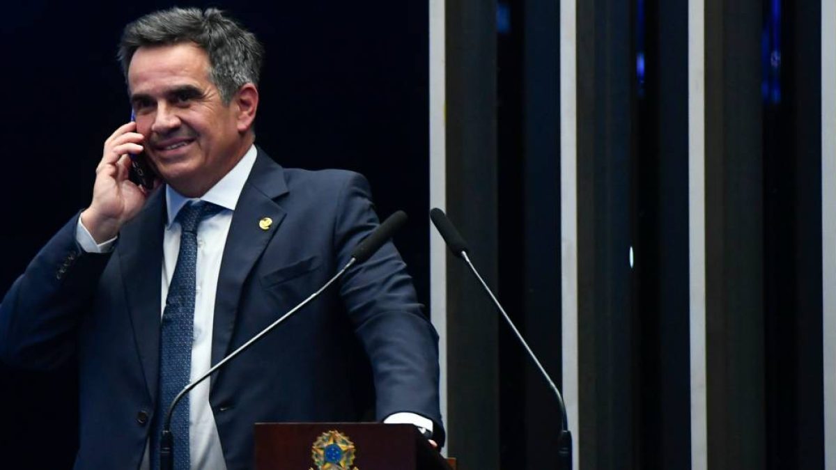 Vorcaro exigiu envelope branco para entregar documentos a Ciro Nogueira, aponta PF