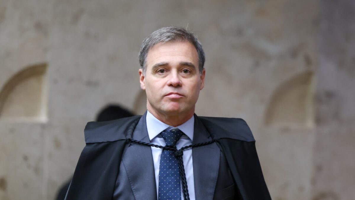 Ministro André Mendonça pode centralizar pedidos de CPI do Caso Master