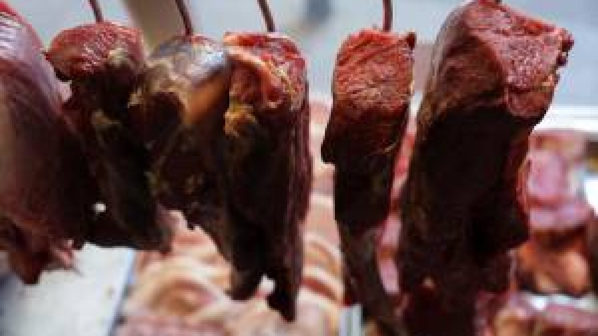 Faep cobra governo sobre envio de dados para evitar suspensão de carnes à Europa
