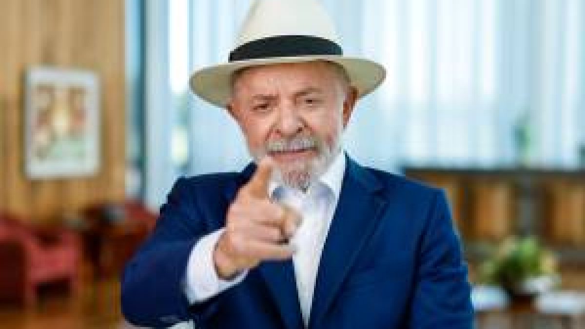 Quando chegarem à conclusão que todo político é ladrão, entrem na política, diz Lula