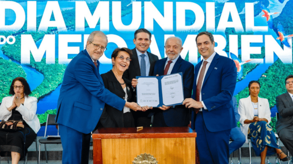 Lula anuncia medidas ambientais com decretos e investimentos bilionários