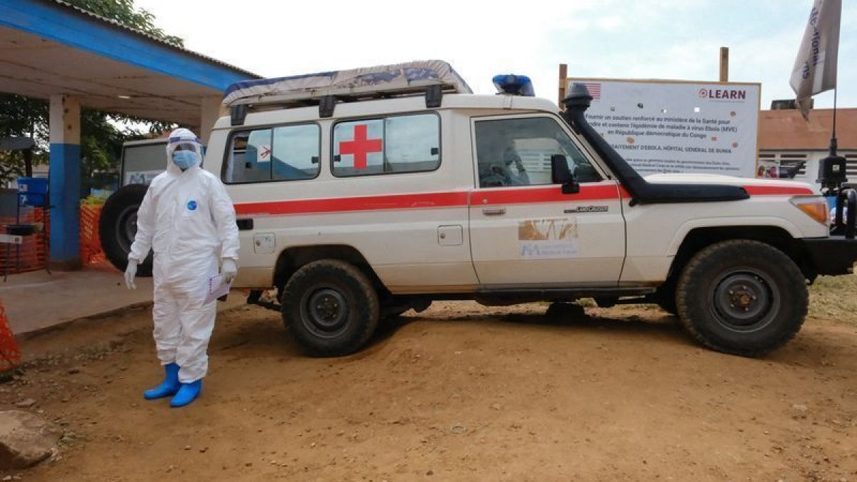 Casos de Ebola na RD Congo chegam a 896, com 232 mortes; CDC libera US$ 107 milhões