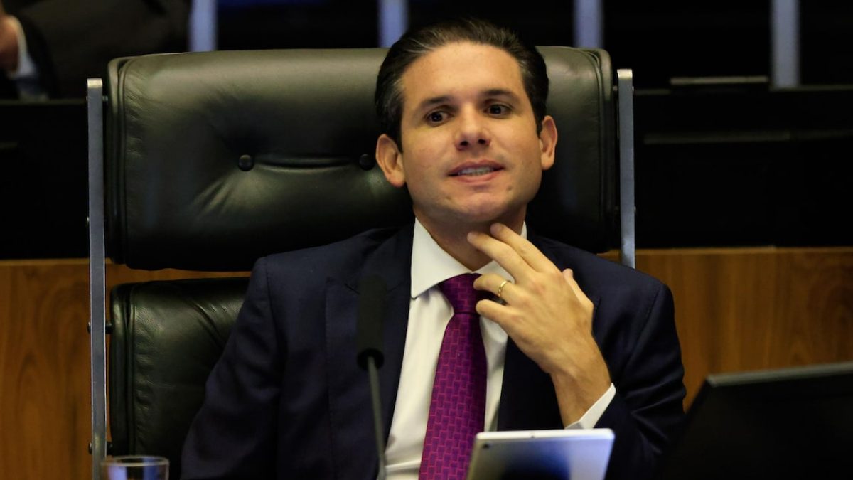 PF revela que Hugo Motta pediu empréstimo de R$22 milhões a banqueiro para cunhada
