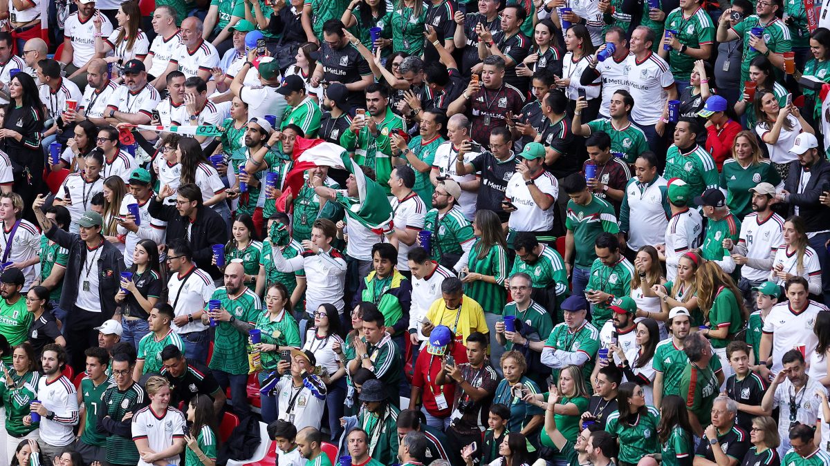 Fifa vai punir? Mexicanos voltam entoar gritos homofóbicos no estádio