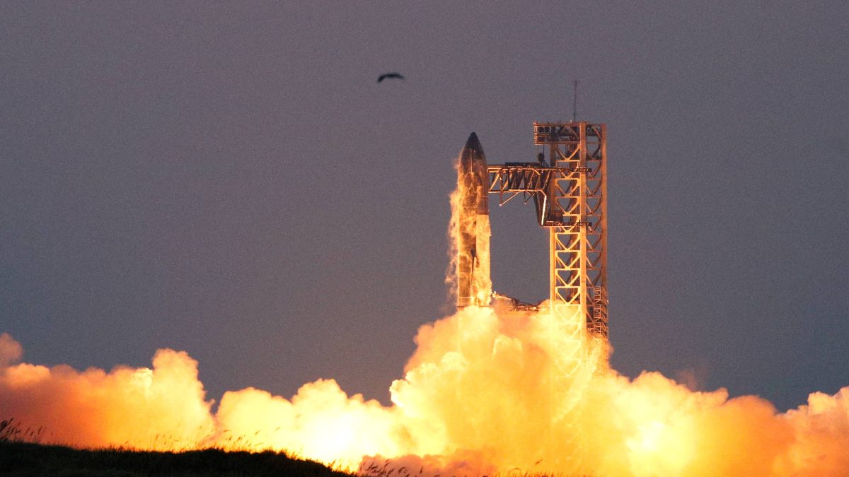 SpaceX planeja data center espacial de US$ 2,4 tri; astrônomos criticam impacto no céu