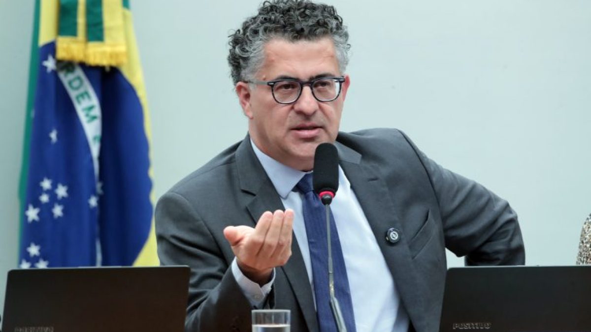 Comissão aprova prioridade em recursos do Fust para cidades que facilitarem 5G