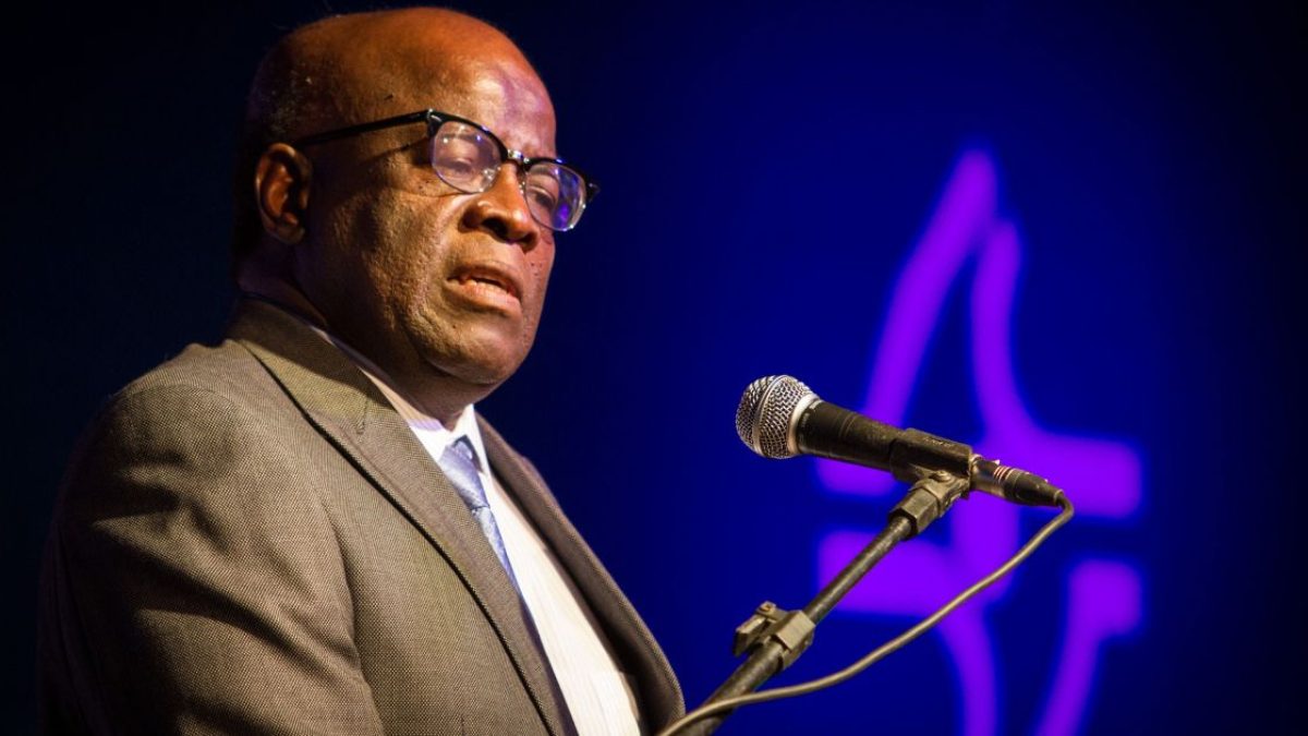 Joaquim Barbosa cria perfis em redes sociais e afirma estudar candidatura à Presidência