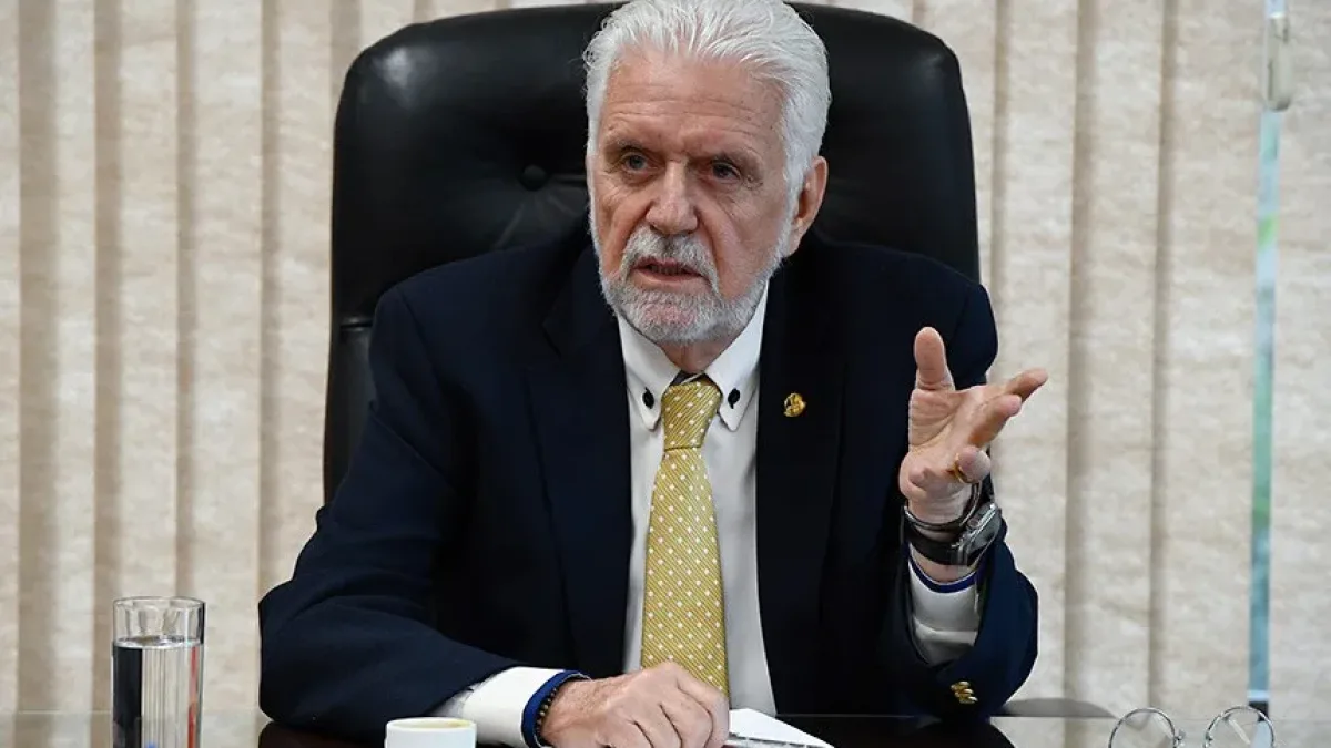 Cientista político defende saída imediata de Jaques Wagner da liderança do governo no Senado