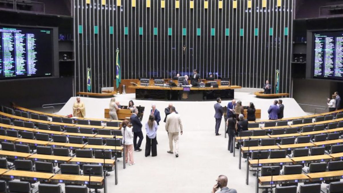 Câmara aprova projeto que moderniza Lei das Sociedades Anônimas do Futebol