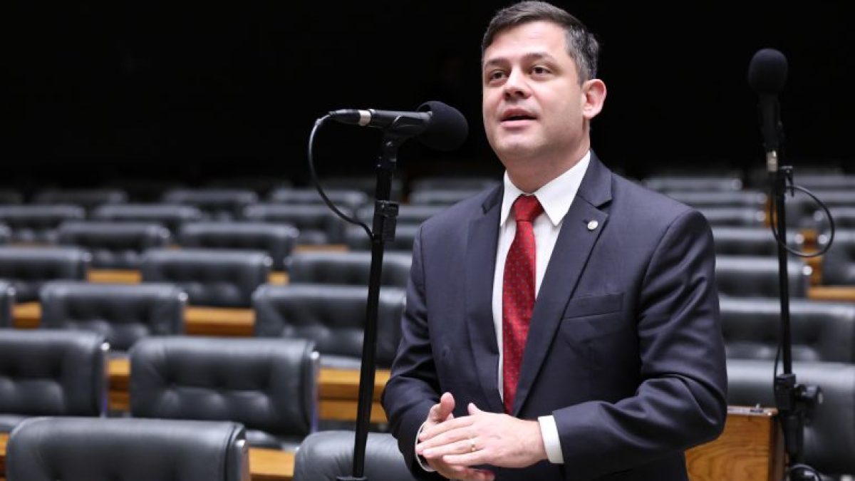 Comissão da Câmara aprova suspensão de demarcação de terra indígena no Paraná