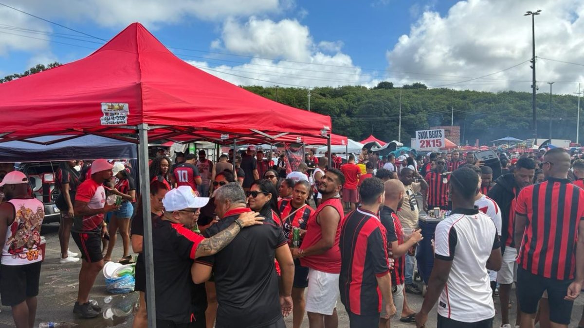 Torcedores do Vitória acusam PM de agressão no Barradão
