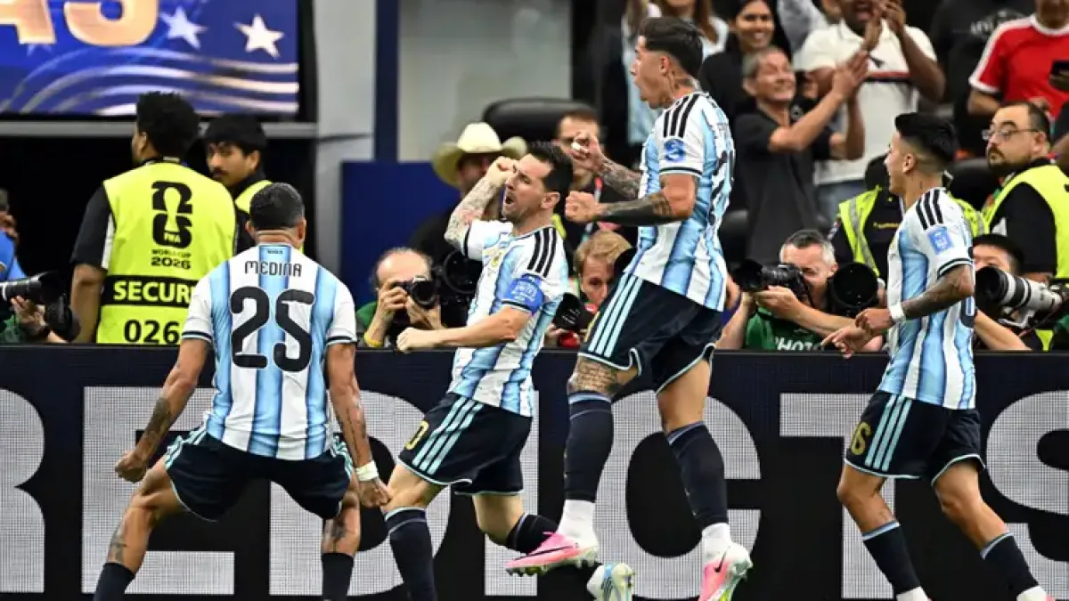 Messi se isola na artilharia das Copas e Argentina vai ao mata-mata