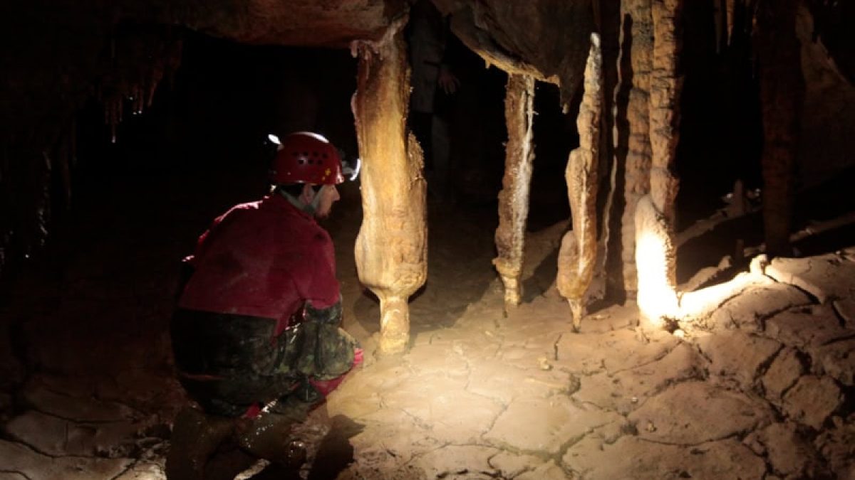 Caverna no Paraná revela segredos da Antártida e do El Niño