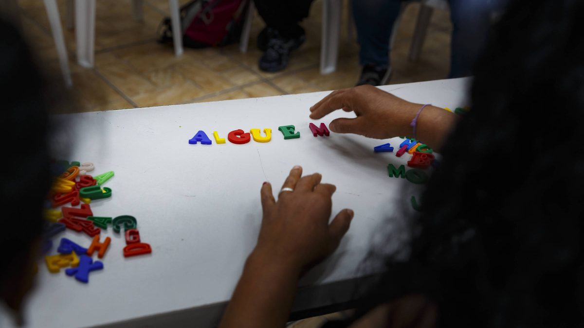 Brasil tem 8,4 milhões de analfabetos pela primeira vez abaixo de 5% da população