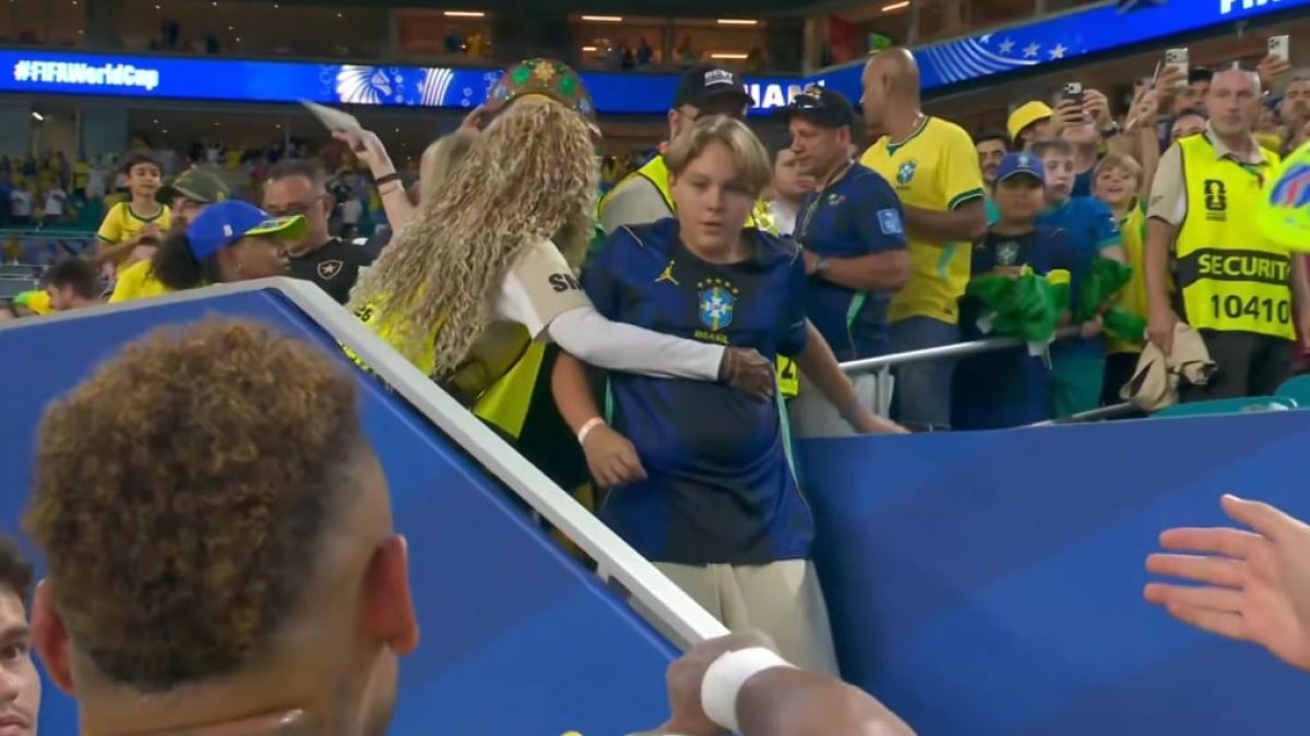 Filho de Neymar é barrado no estádio e rouba a cena nas redes