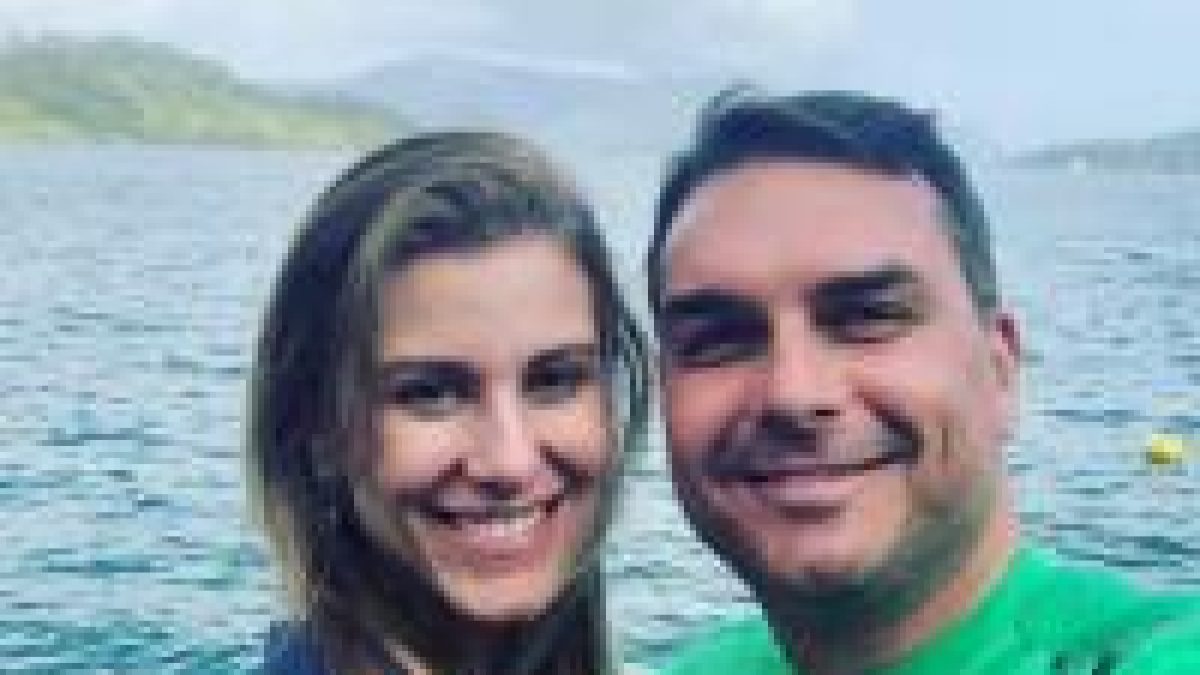 Michelle nega “briga” após vídeo com críticas a Flávio: “Não tenho raiva”