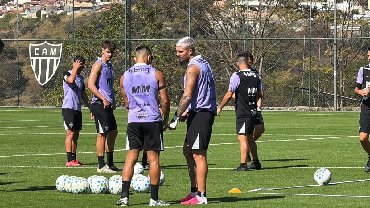 Treino aberto do Atlético-MG conta com desfalques e atividade à parte para dois jogadores