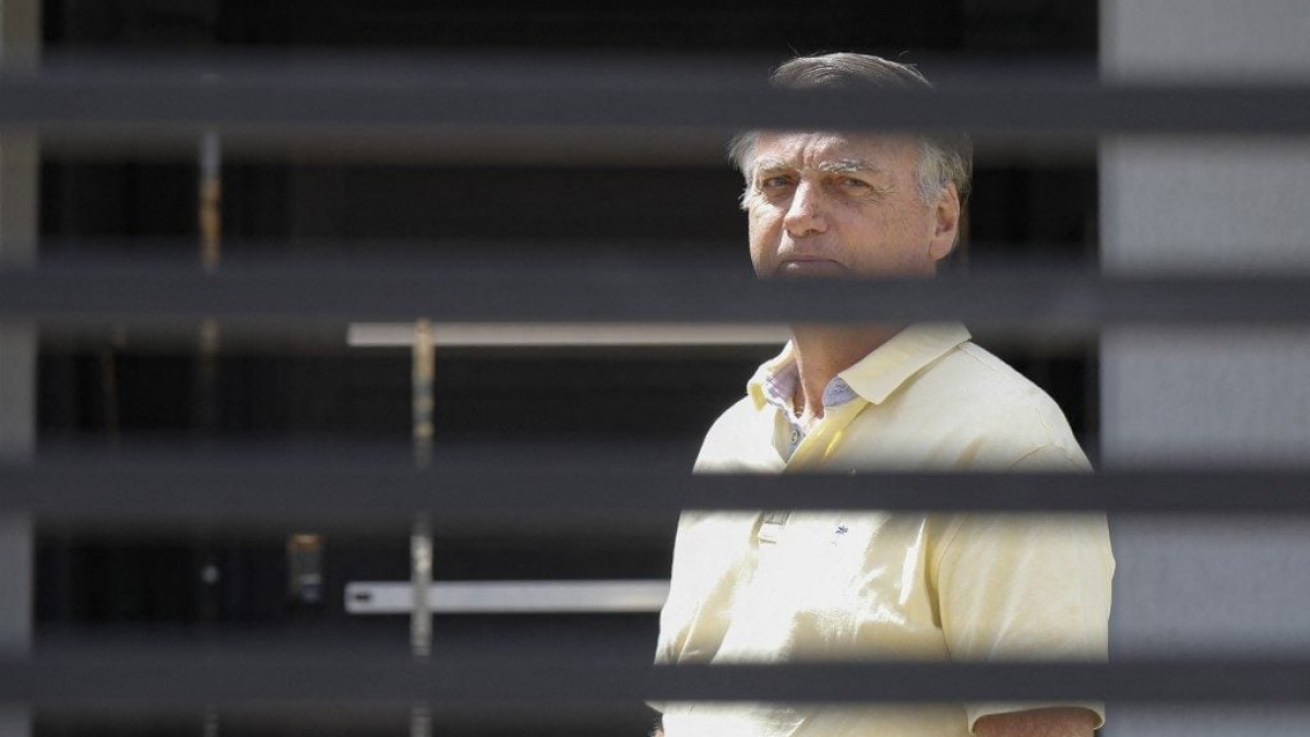 Defesa de Bolsonaro recorre ao STF para anular condenação por tentativa de golpe