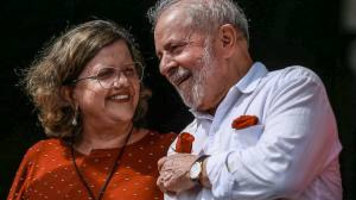 Lula troca liderança no Senado e nomeia Teresa Leitão para vaga de Jaques