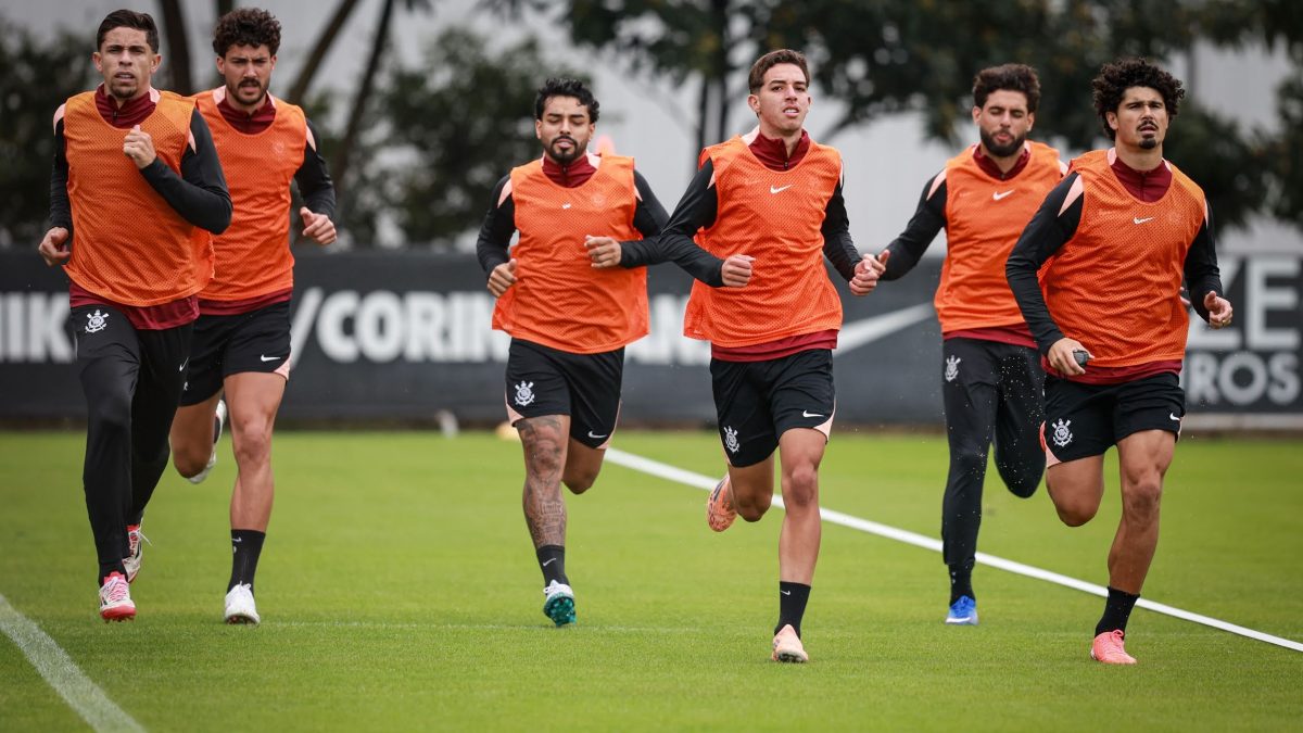 Corinthians se reapresenta com três desfalques e inicia preparação para o segundo semestre