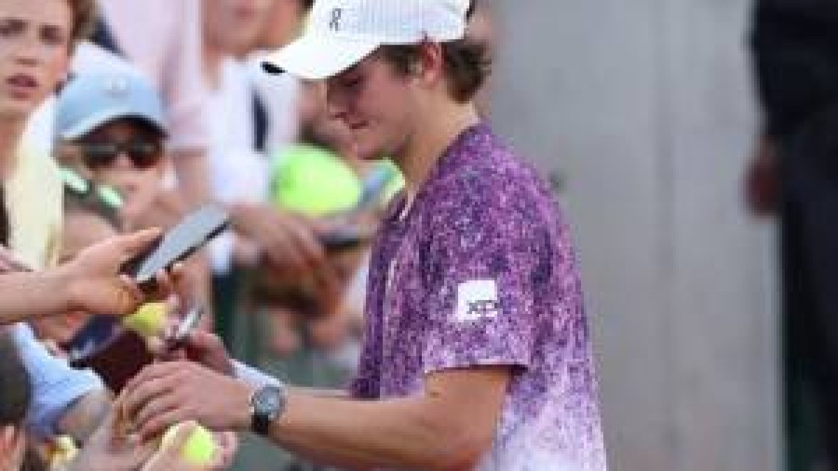Relógios de luxo usados por tenistas em Roland Garros chegam a R$ 1,72 milhão