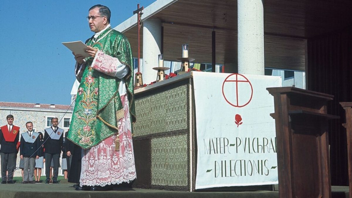 São Josemaría Escrivá: a vocação cristã como poesia heroica no cotidiano