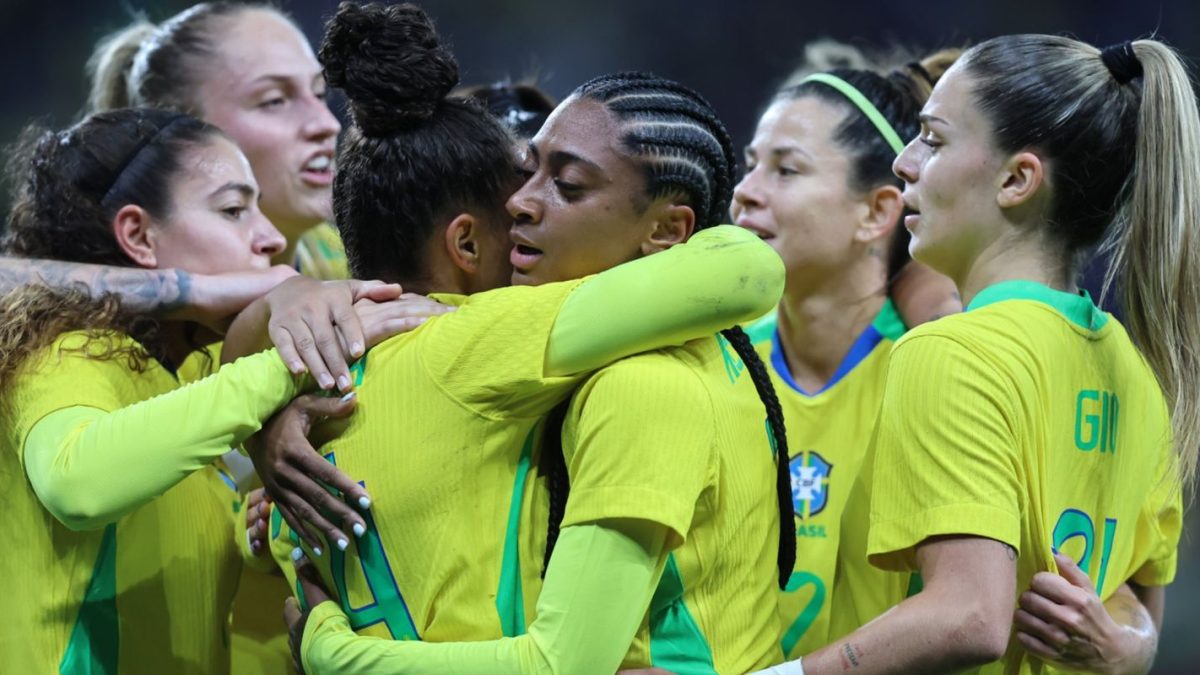 Seleção feminina enfrenta EUA em amistoso nesta noite em São Paulo