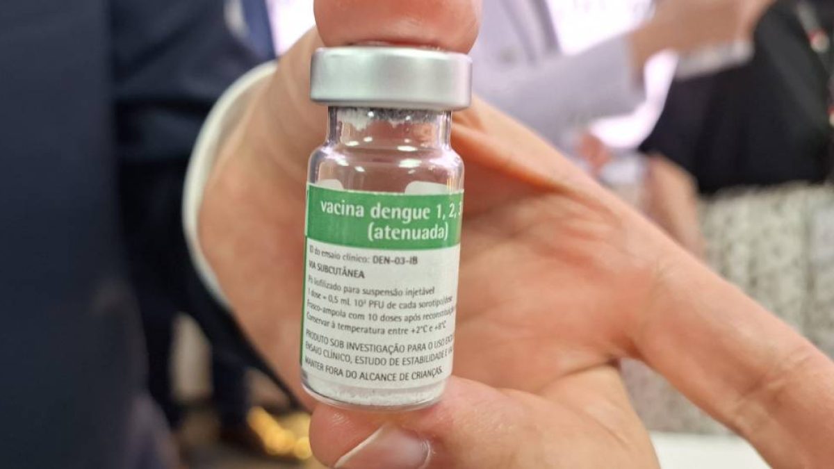 Anvisa cria força-tarefa para investigar segurança da vacina da dengue do Butantan após mortes