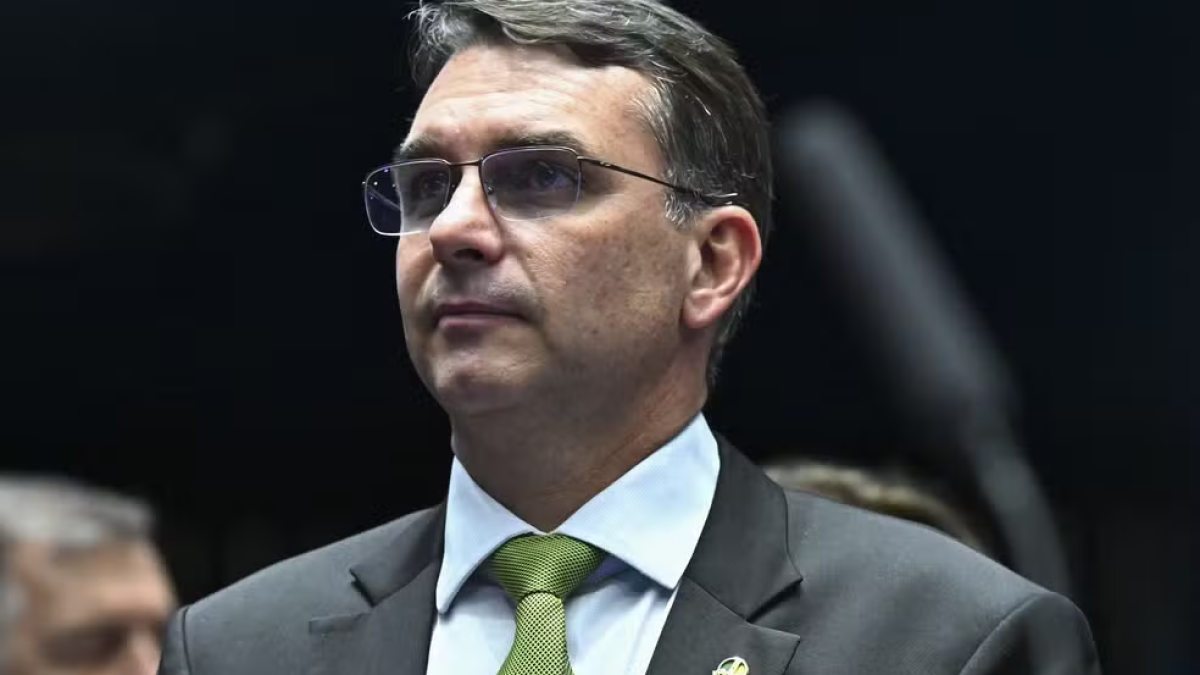 Delação de Vorcaro e caso Bacellar geram apreensão na campanha de Flávio Bolsonaro