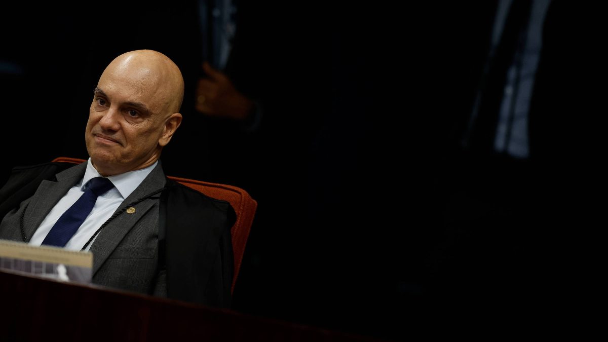 Justiça dos EUA permite que AGU defenda Moraes e barra julgamento à revelia