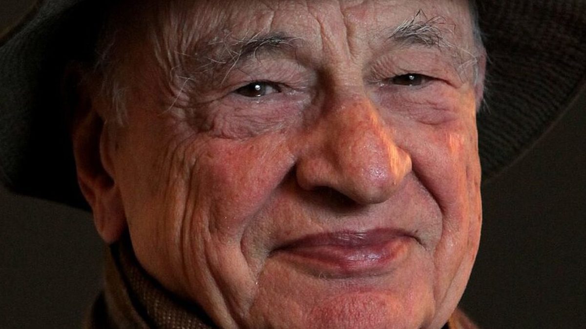 Morre aos 104 anos Edgar Morin, filósofo francês e ícone do pensamento complexo