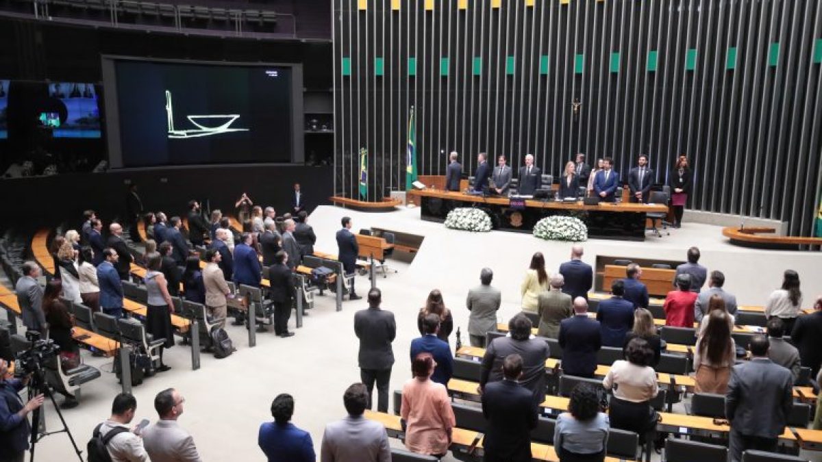 Governo comemora redução no tempo de registro de patentes, mas indústria aponta domínio estrangeiro