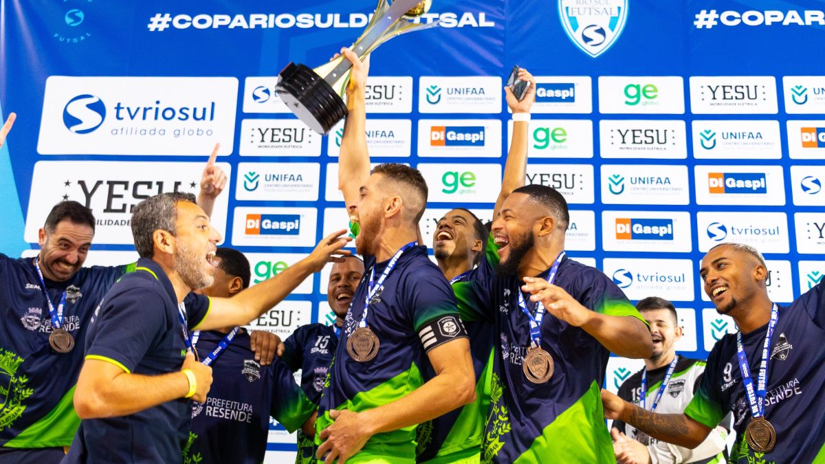 Três Rios conquista título da 32ª Copa Rio Sul de Futsal; veja fotos