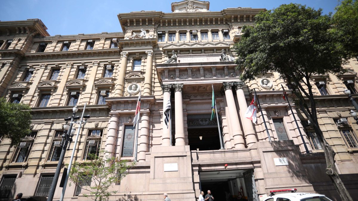 TJ-SP mantém condenação de mãe que deixou bebê de 16 dias sozinha para ir a bar