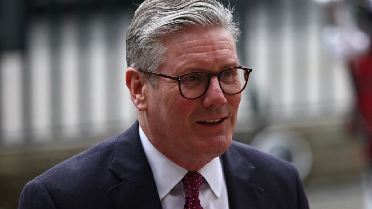 Primeiro-ministro britânico Keir Starmer renuncia ao cargo