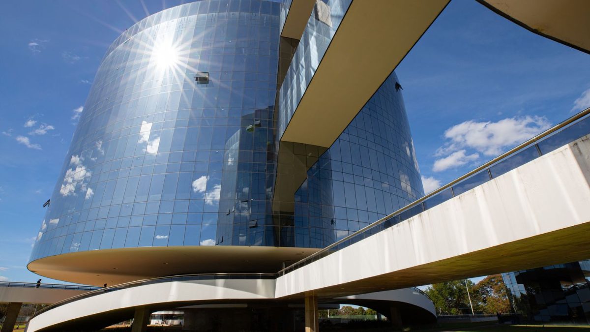 PGR emite parecer contra suspensão da Lei da Dosimetria no STF