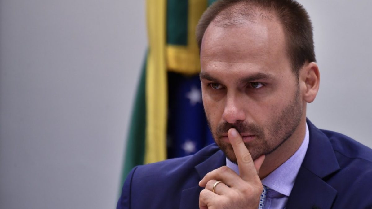 STF julga Eduardo Bolsonaro por suposta coação contra ministros nesta terça