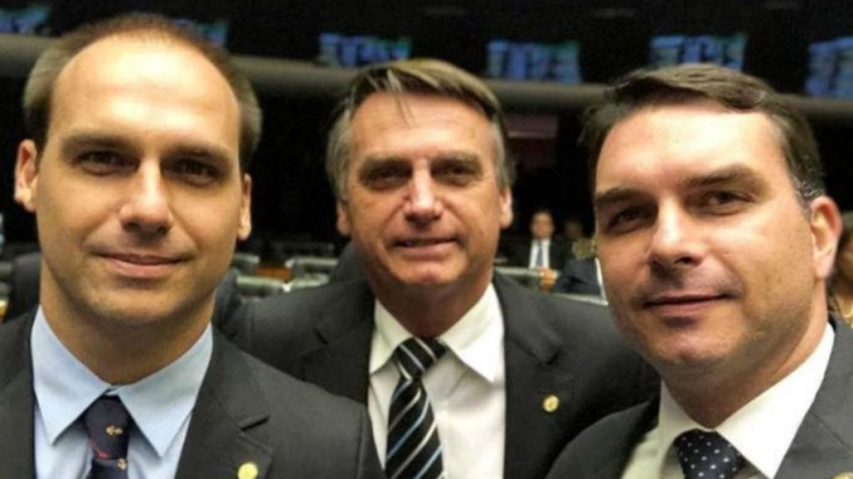 Moraes rejeita adiamento e mantém julgamento de Eduardo Bolsonaro para esta terça-feira