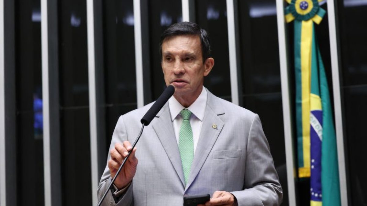 Projeto proíbe ultraprocessados em transportes de passageiros no Brasil