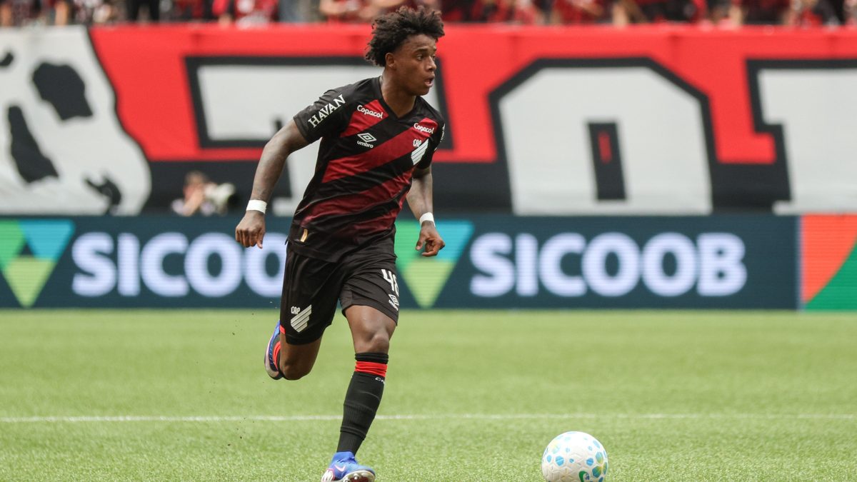 Vendido ao Shakhtar, Bruninho se despede do Athletico: "Nunca é um adeus, mas um até logo"