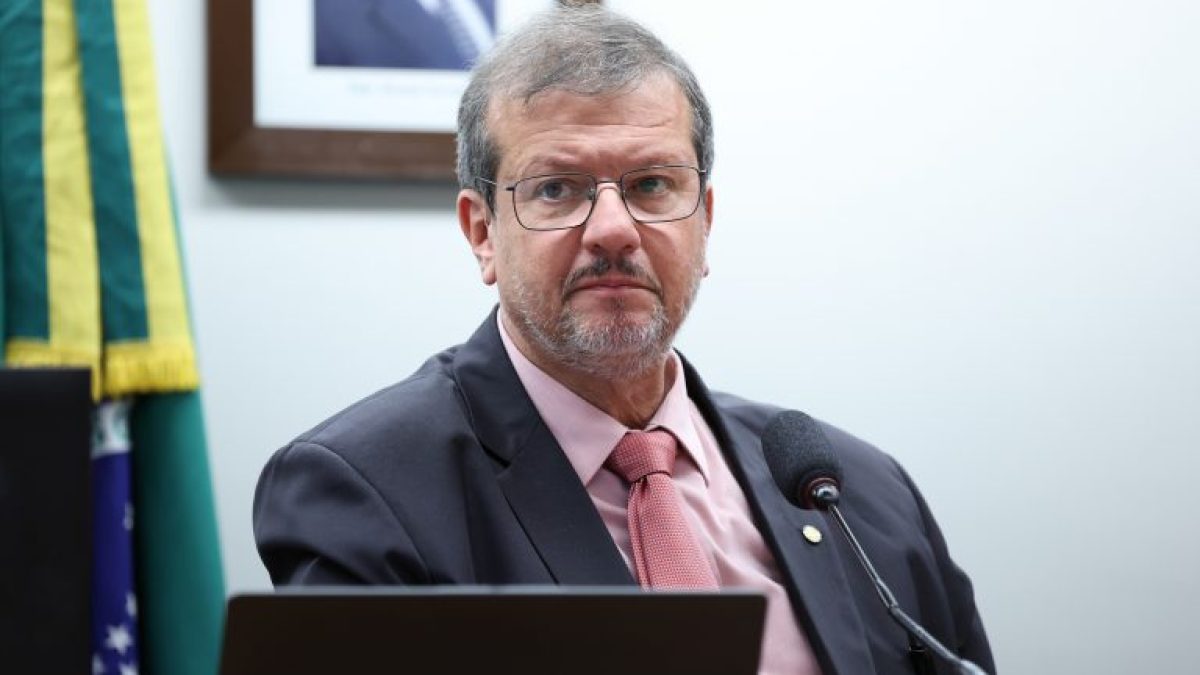 Comissão aprova projeto que cria estratégia nacional de cuidado integral para idosos