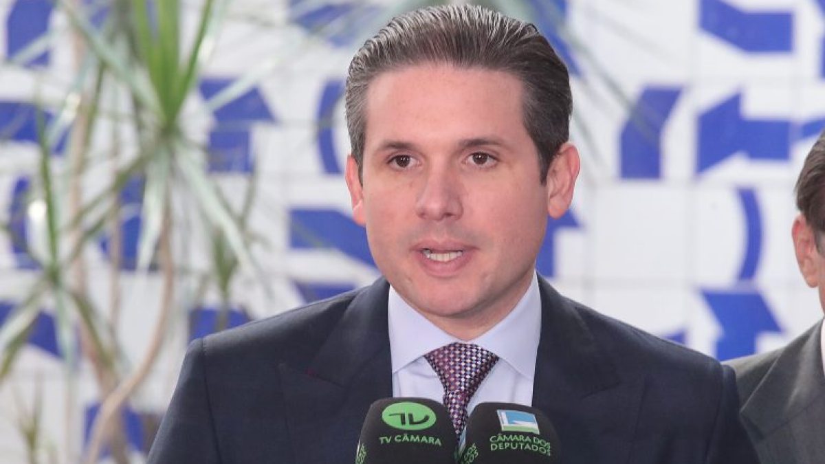 Projeto que reduz jornada para 40 horas tranca pauta da Câmara nesta terça