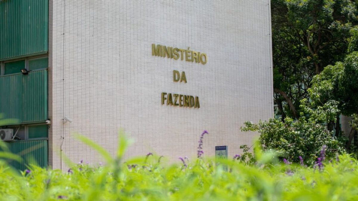 Ministério da Fazenda nega acesso a documentos sobre liberação de bets e impõe sigilo de 100 anos