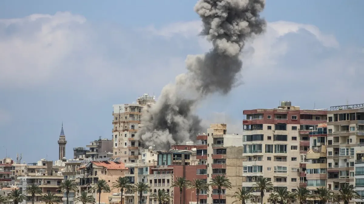 Ataque aéreo israelense em Tiro, sul do Líbano, deixa oito mortos