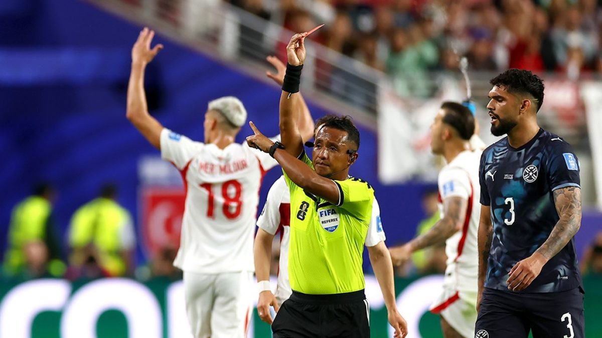 Como é a Lei Vini Jr., aplicada de forma inédita na Copa do Mundo